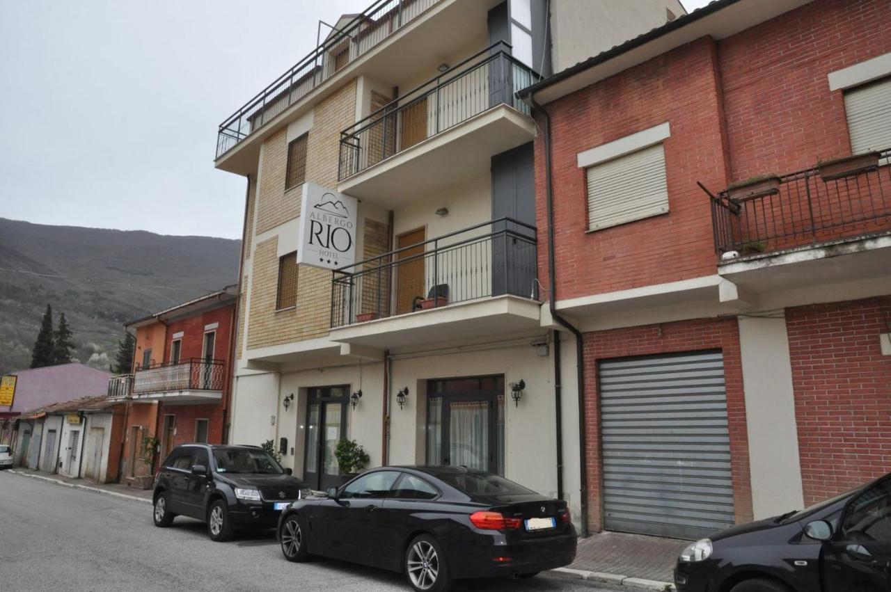 Albergo Rio Canistro Buitenkant foto