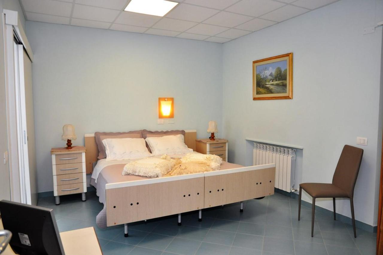 Albergo Rio Canistro Buitenkant foto